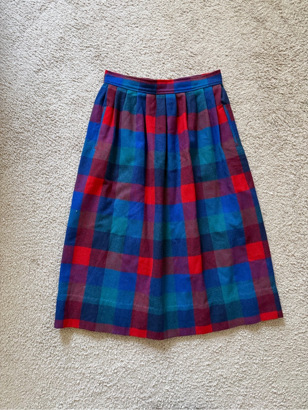 VTG ~ 1980s ~ Pendleton ~ Multicolor Plaid A-Line Skirt ~ Wool ~ Pocket ~ Size 8